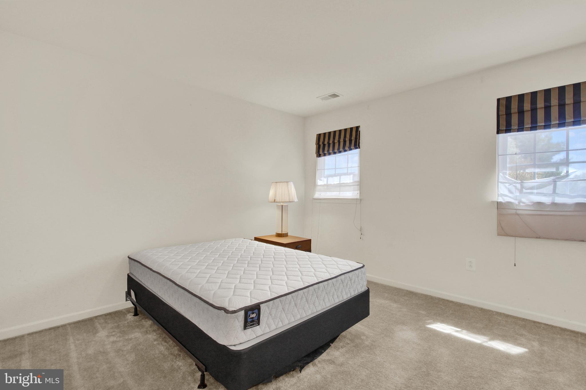 OAK HILLS - Residential