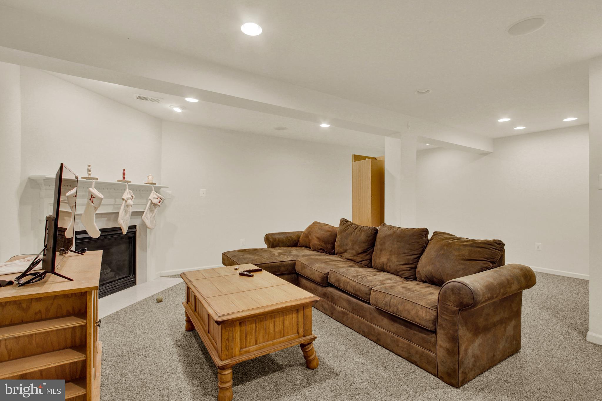 OAK HILLS - Residential