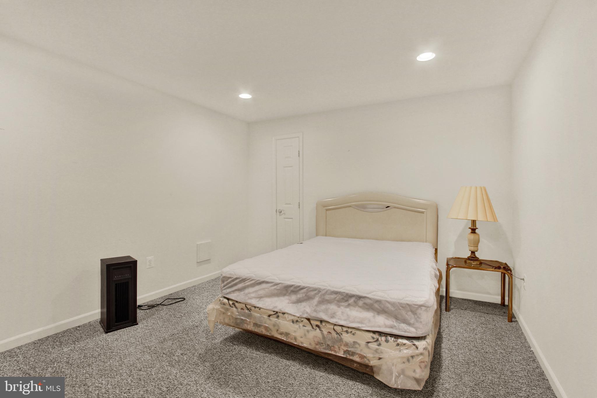 OAK HILLS - Residential