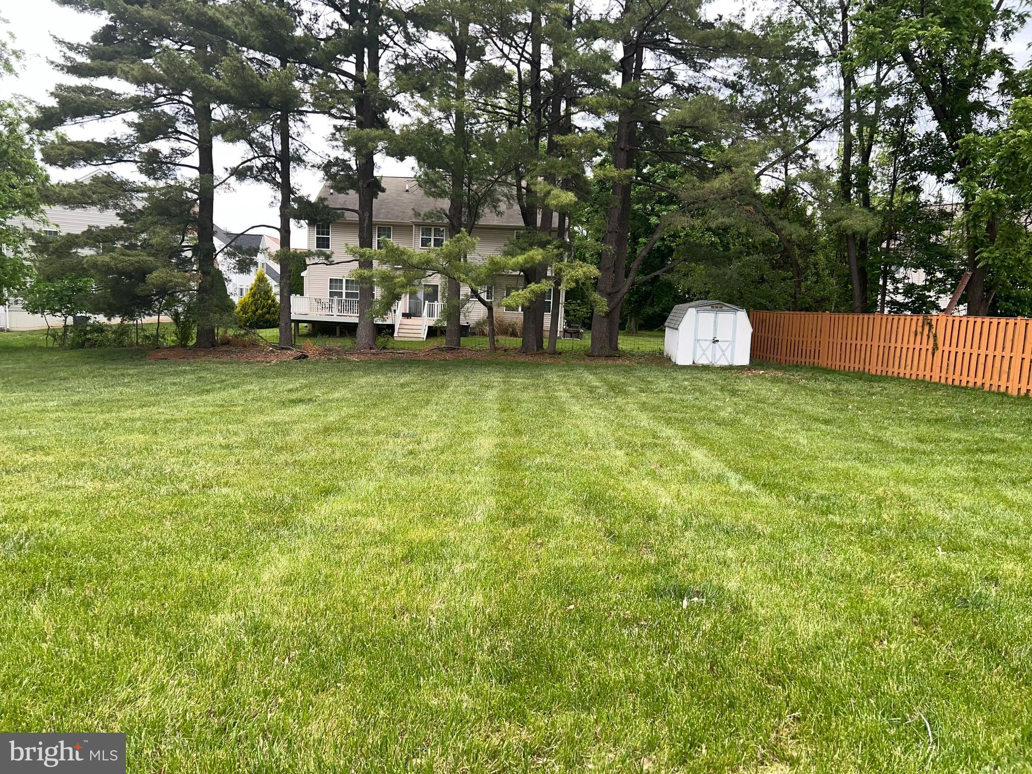 8 MONROE FIELD COURT