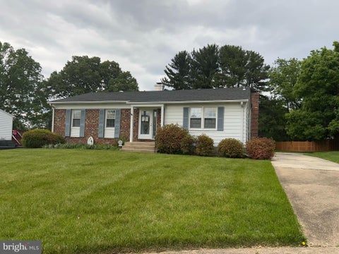 Homes For Sale - 8 Monroe Field Court<br/> BALTIMORE, MD 21228