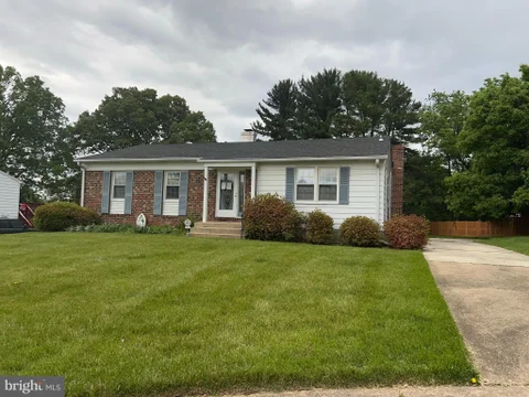8 Monroe Field Court, Baltimore, MD 21228 - #: MDBC2165348