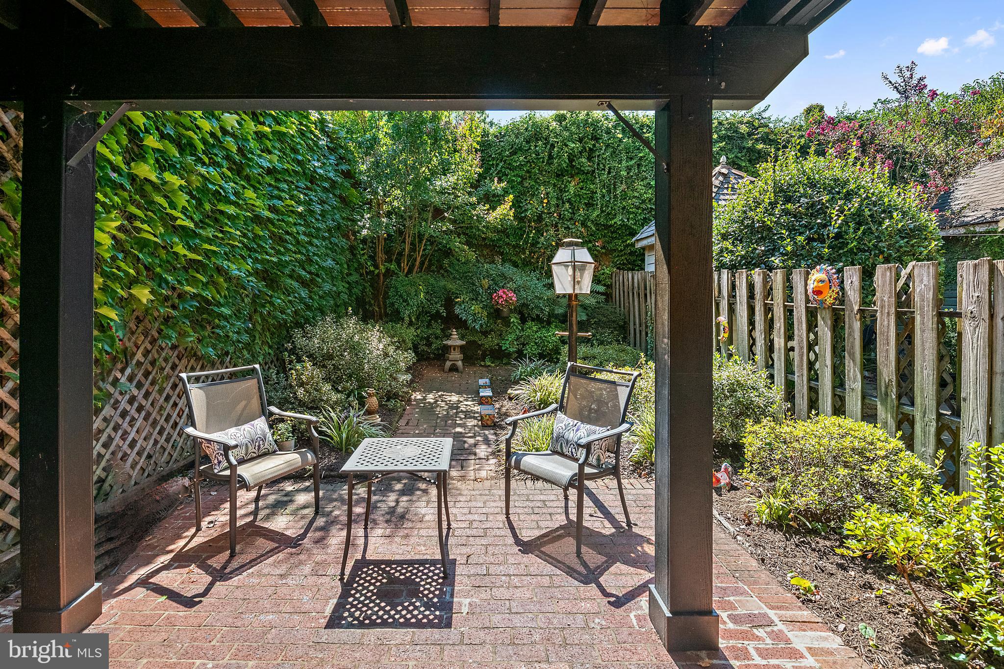 HISTORIC DISTRICT - Residential