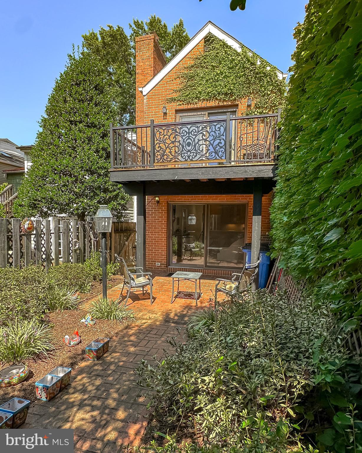 HISTORIC DISTRICT - Residential