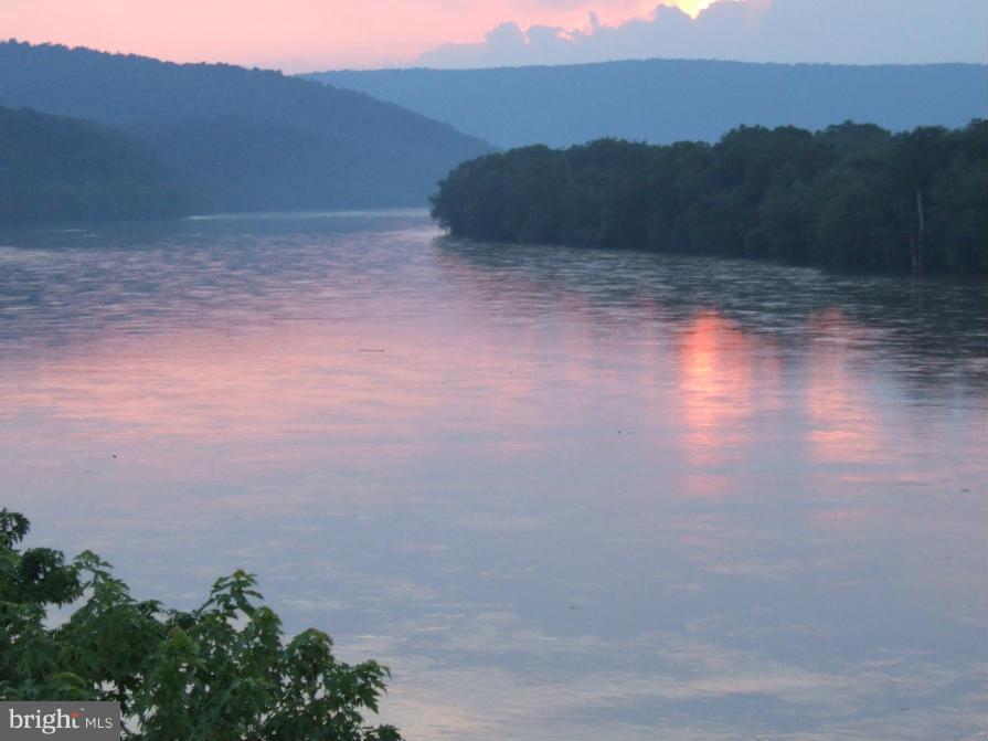 JEFFERSON PLACE - Residential