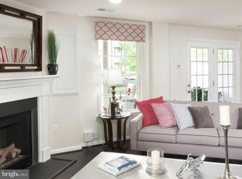 JEFFERSON PLACE - Residential