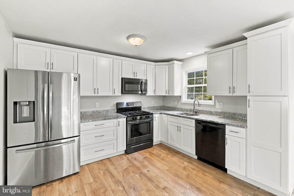 Photo of 421 Debbi Court, HANOVER, PA 17331 (MLS # PAYK2114258)