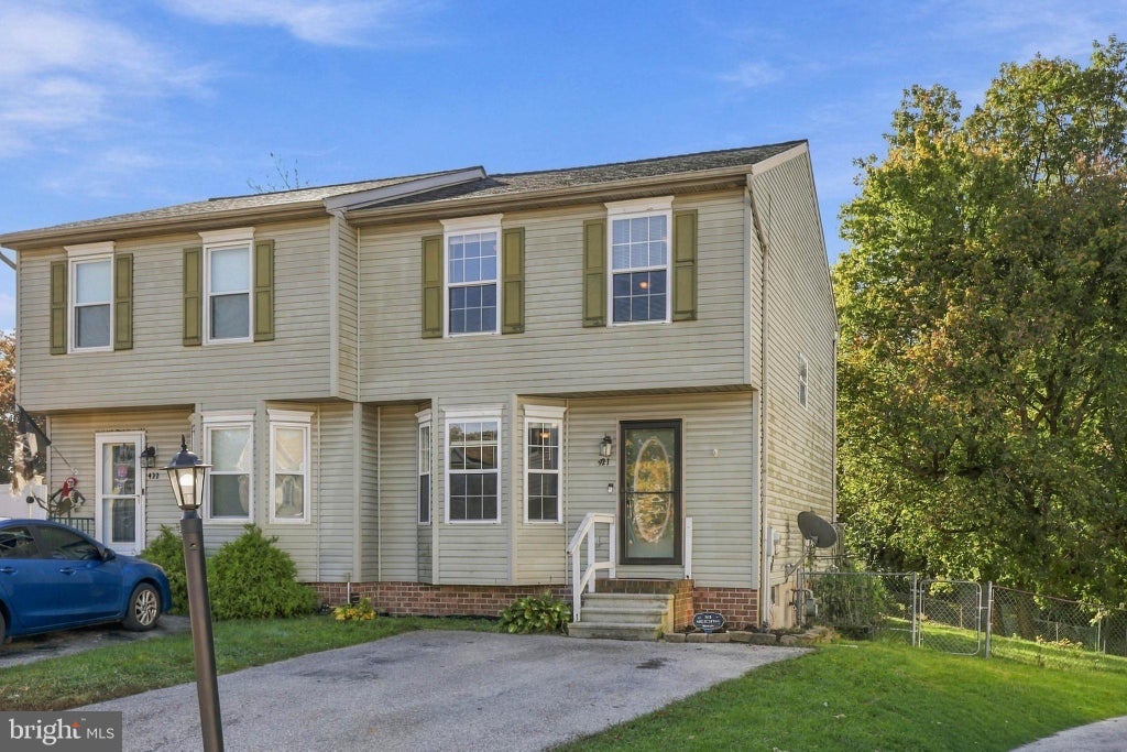 Photo of 421 Debbi Court, HANOVER, PA 17331 (MLS # PAYK2114258)