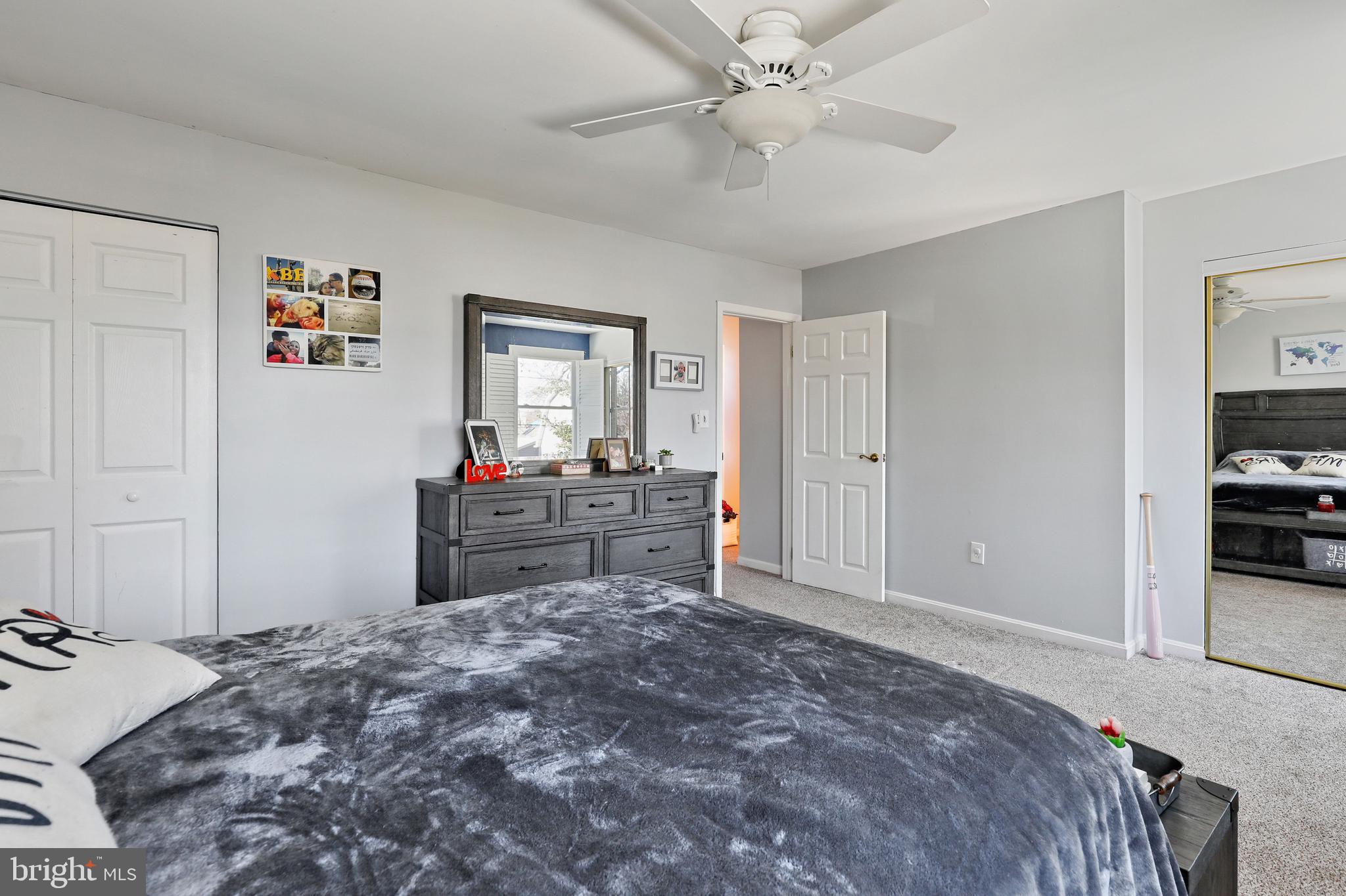 WOODLAND BEACH - Residential