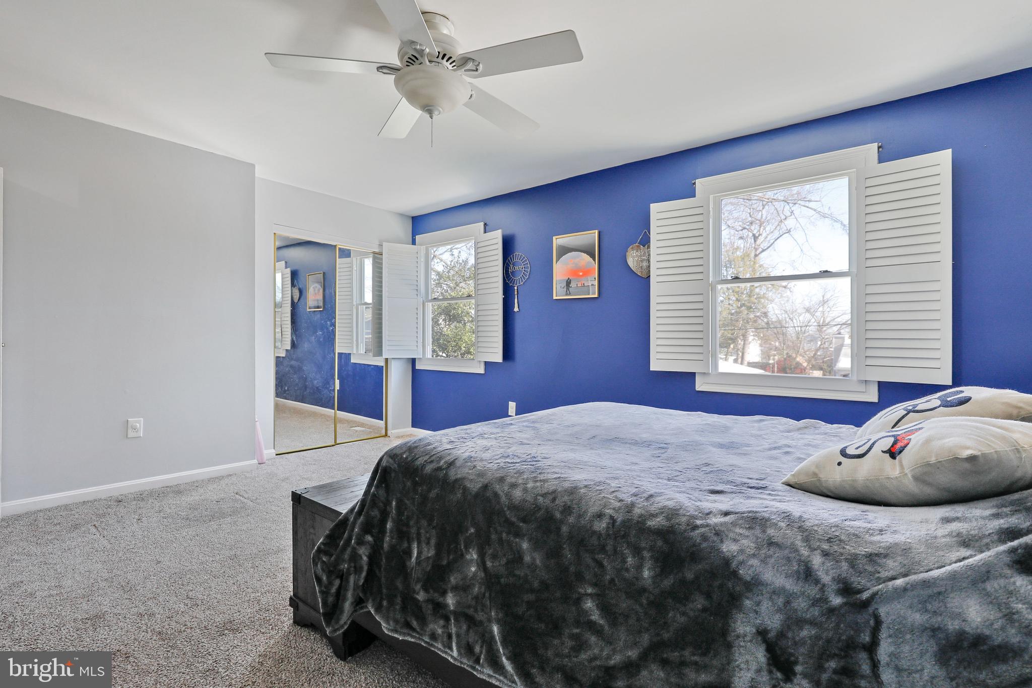 WOODLAND BEACH - Residential