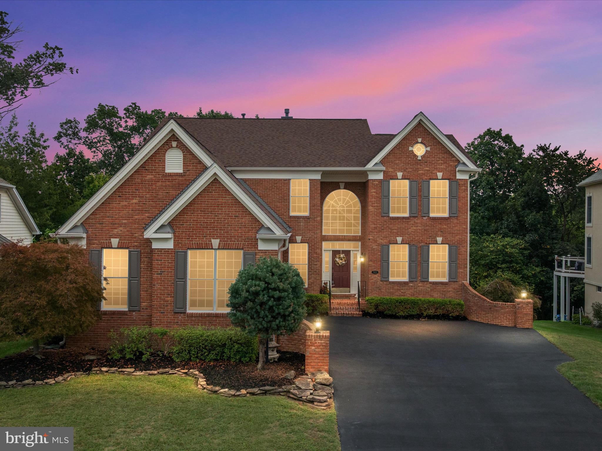 5923 INTERLACHEN COURT