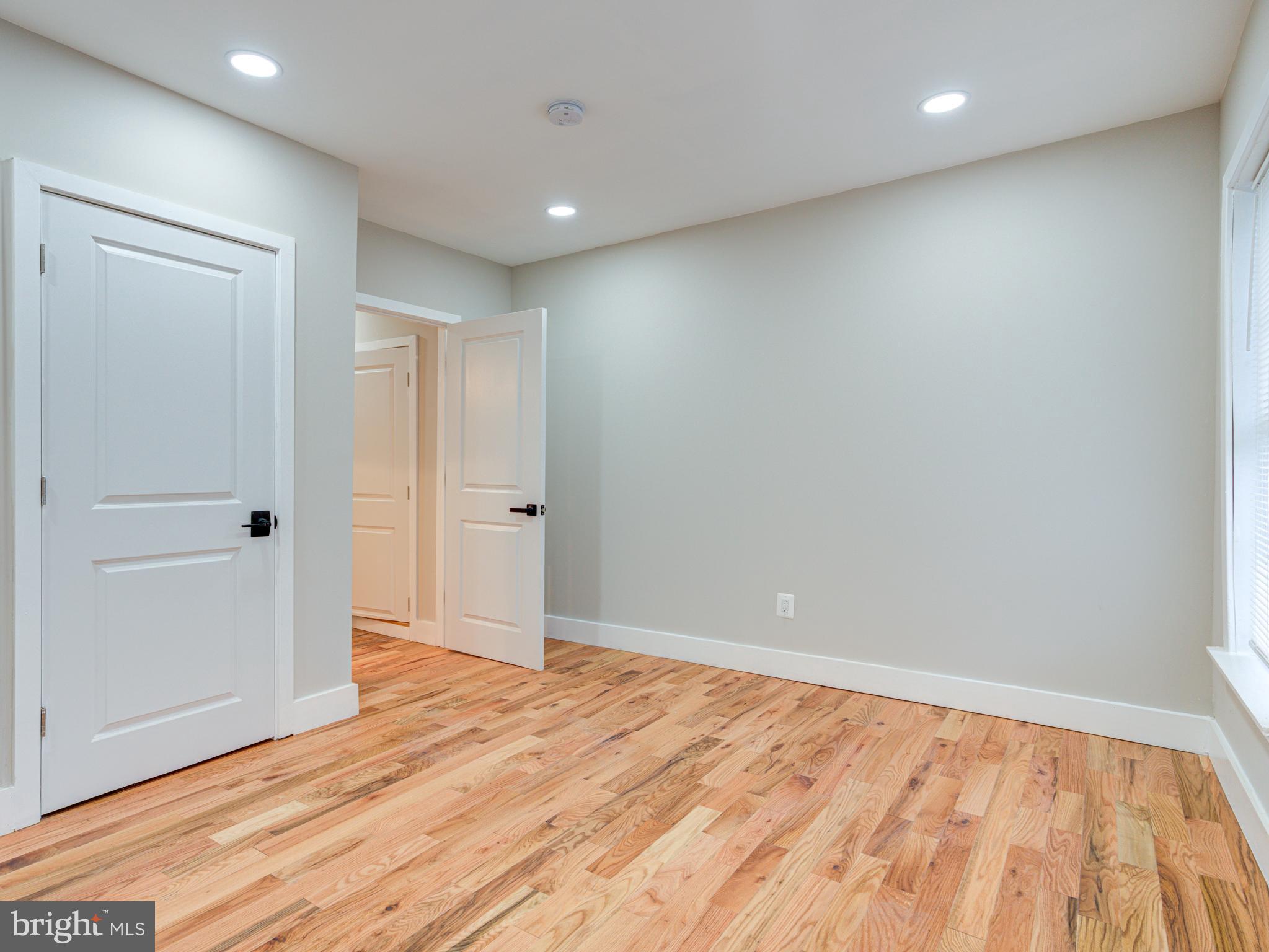 PORT RICHMOND - Residential