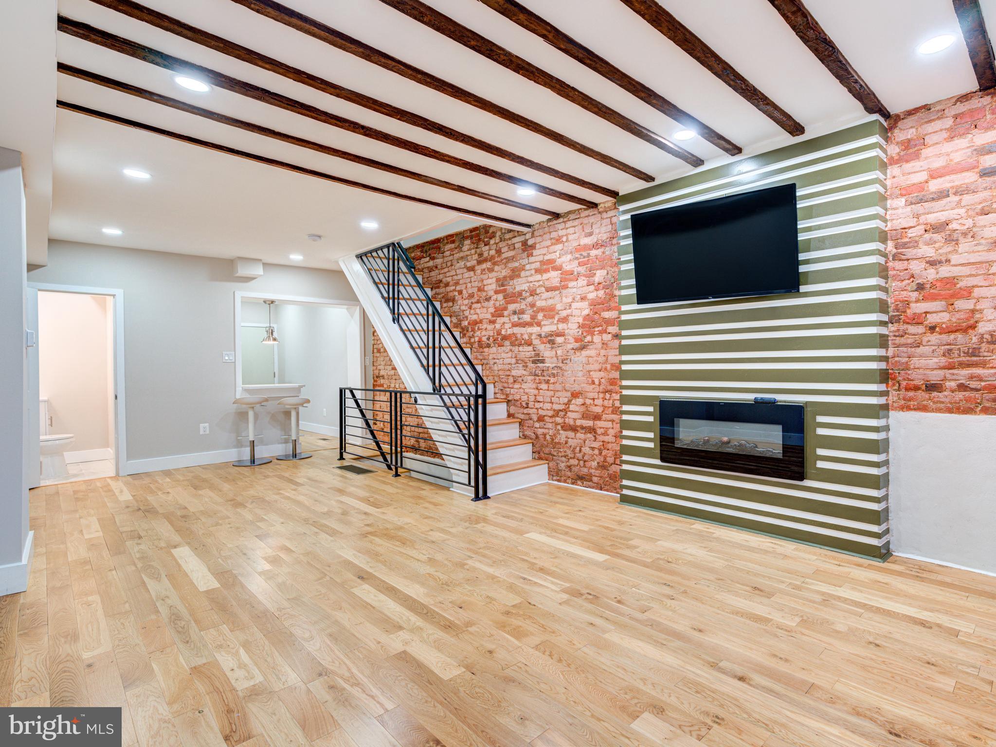 PORT RICHMOND - Residential