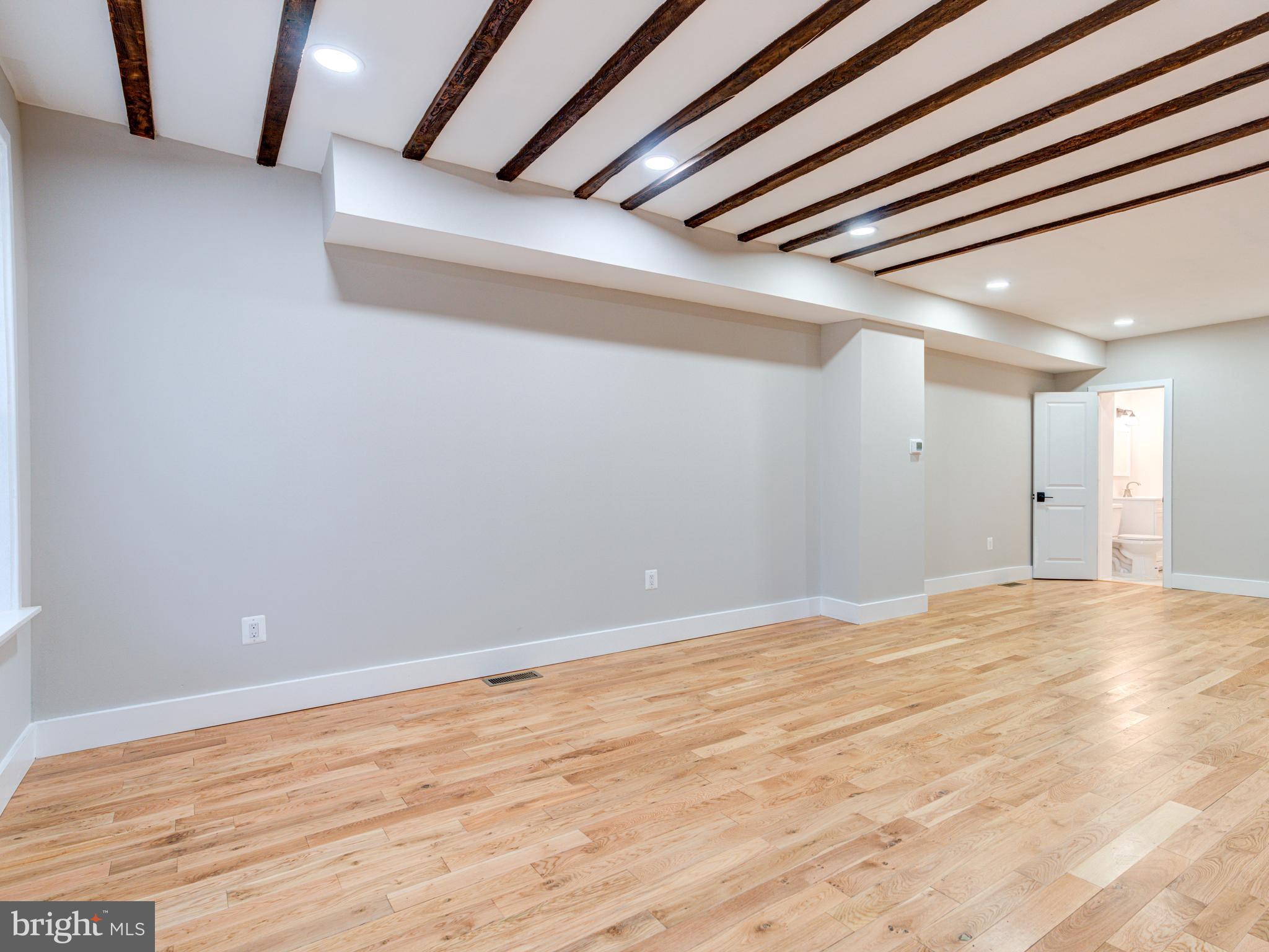 PORT RICHMOND - Residential