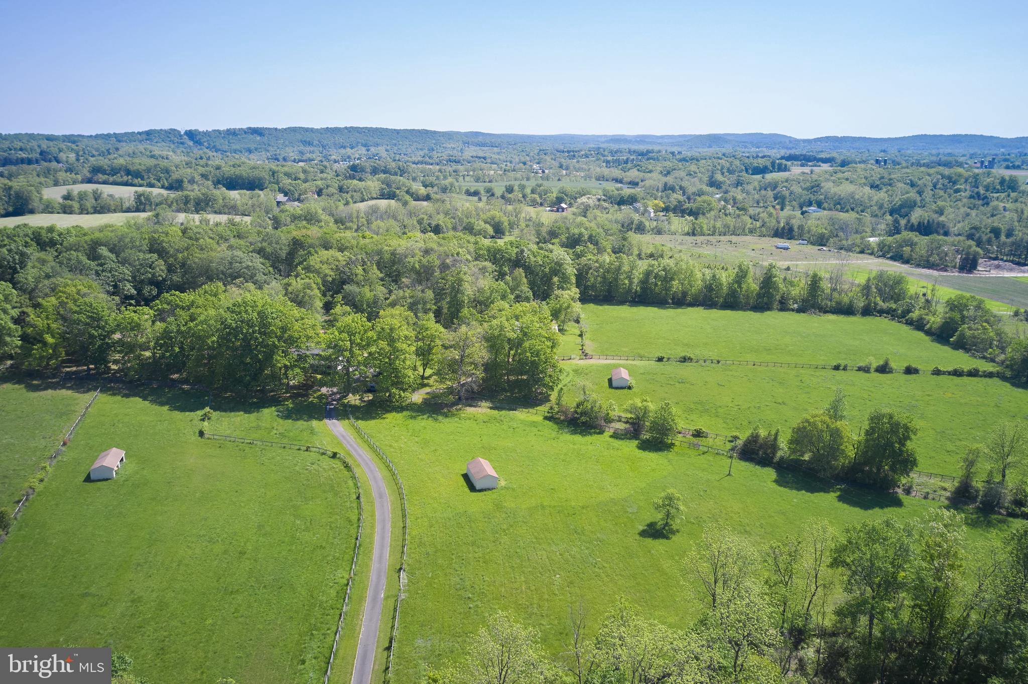 1581 HOLICONG ROAD