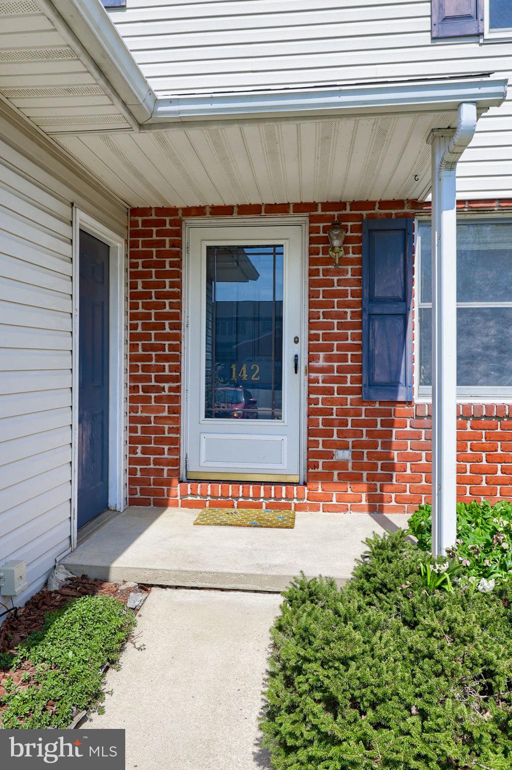 HICKORY HILLS - Residential