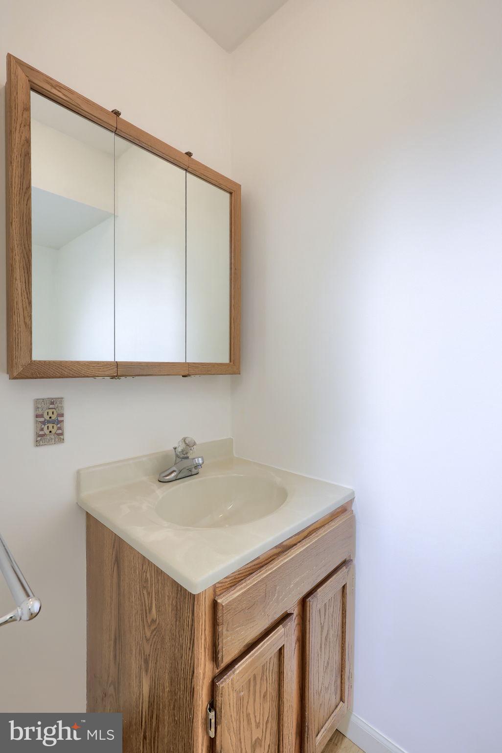 HICKORY HILLS - Residential