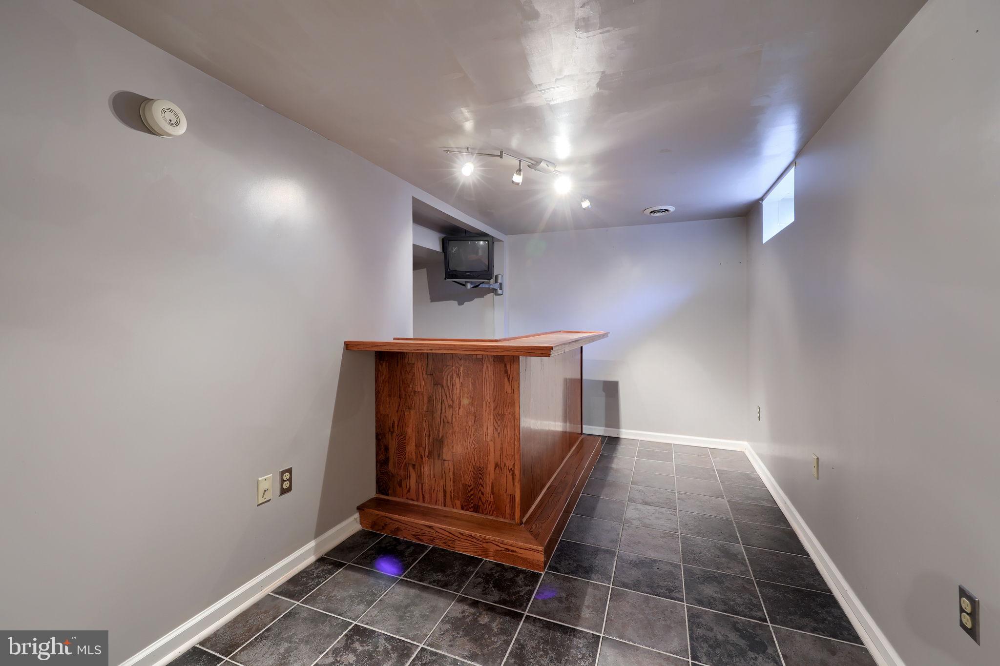 HICKORY HILLS - Residential