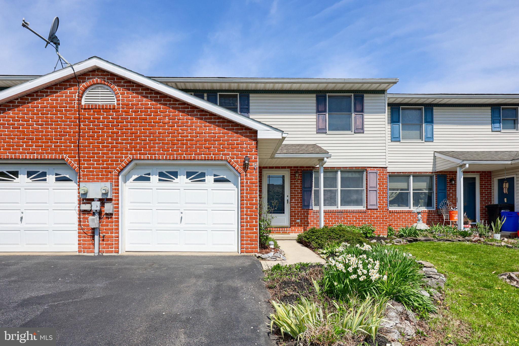 HICKORY HILLS - Residential