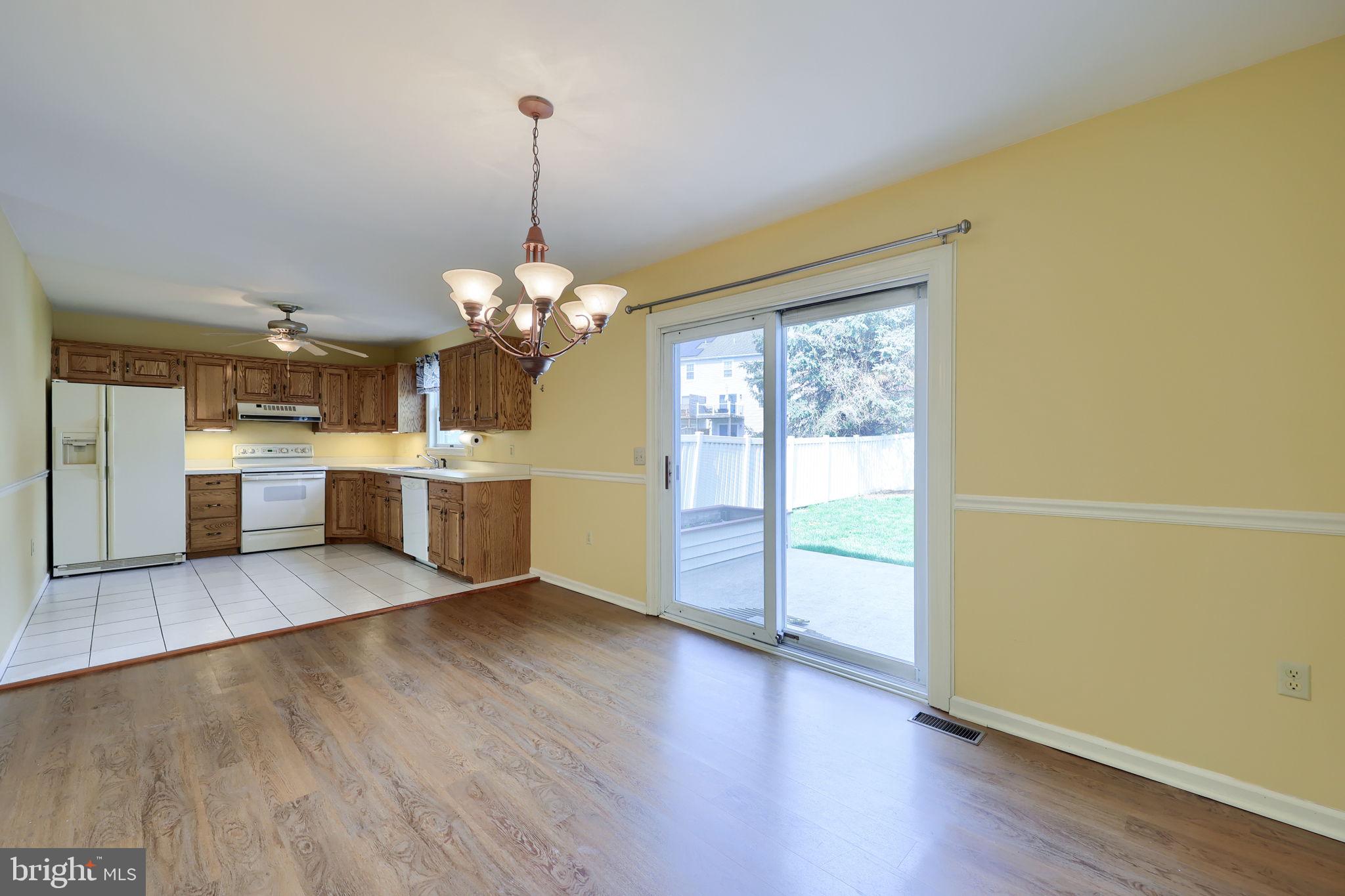 HICKORY HILLS - Residential