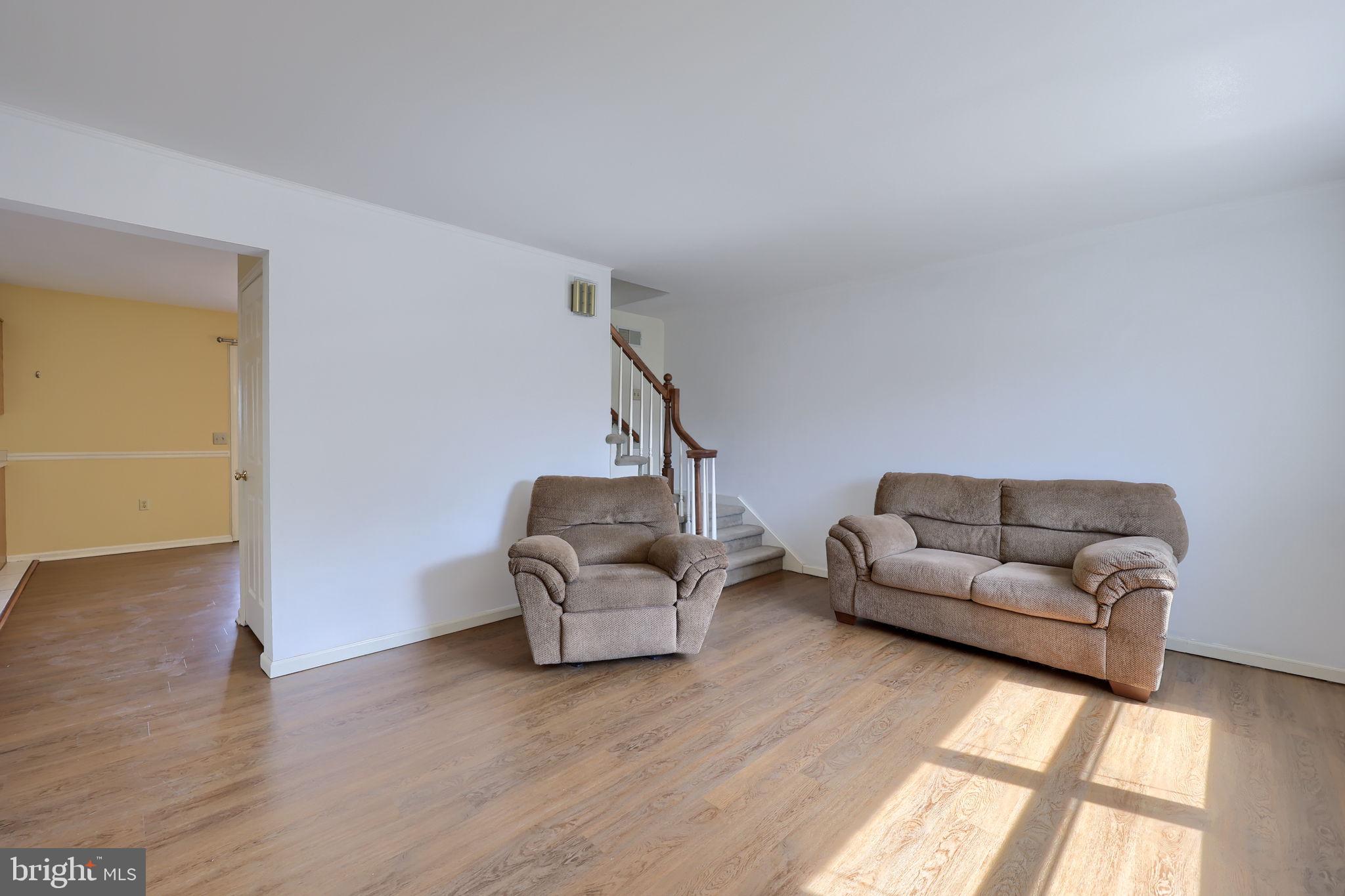 HICKORY HILLS - Residential