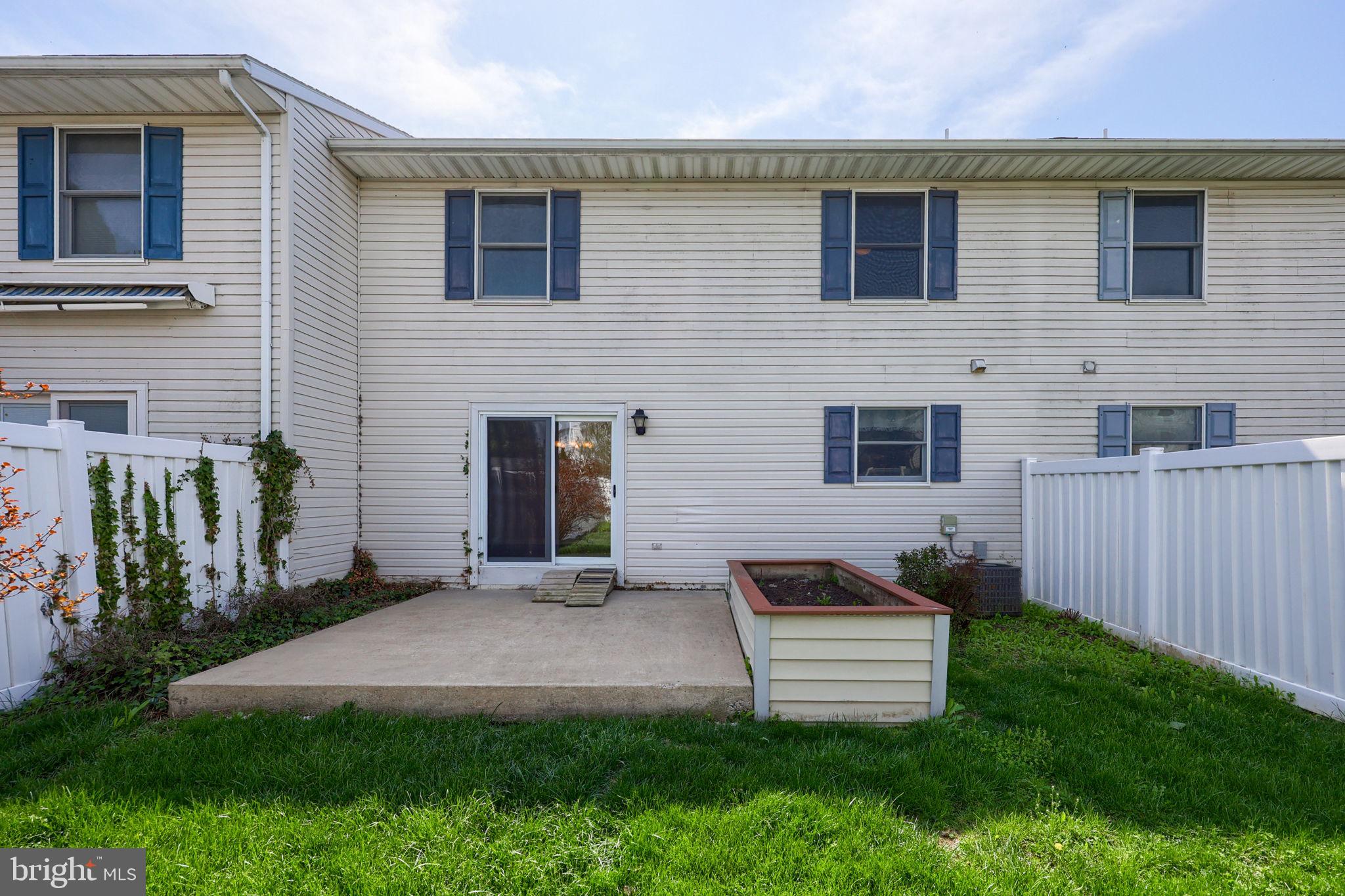 HICKORY HILLS - Residential