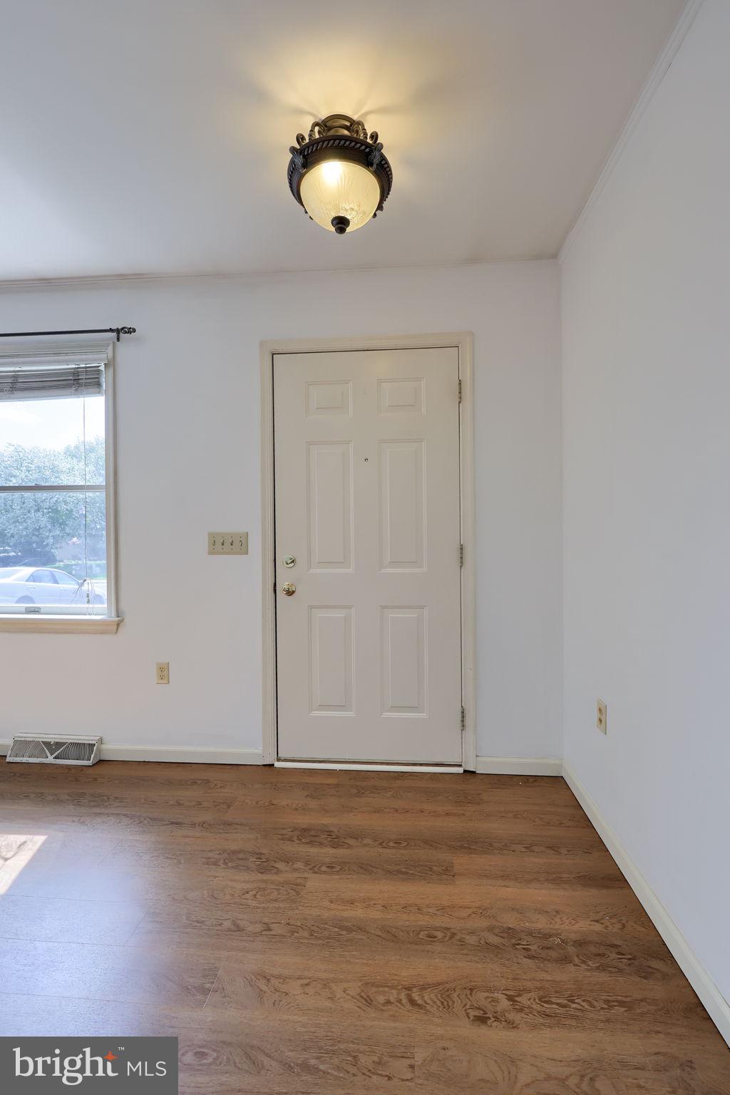 HICKORY HILLS - Residential