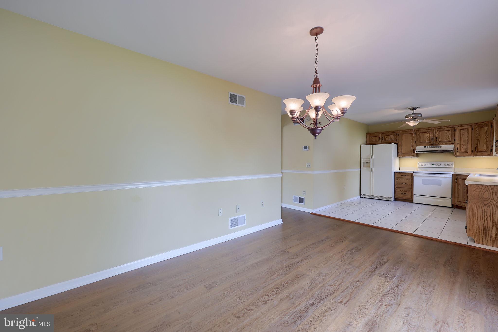 HICKORY HILLS - Residential