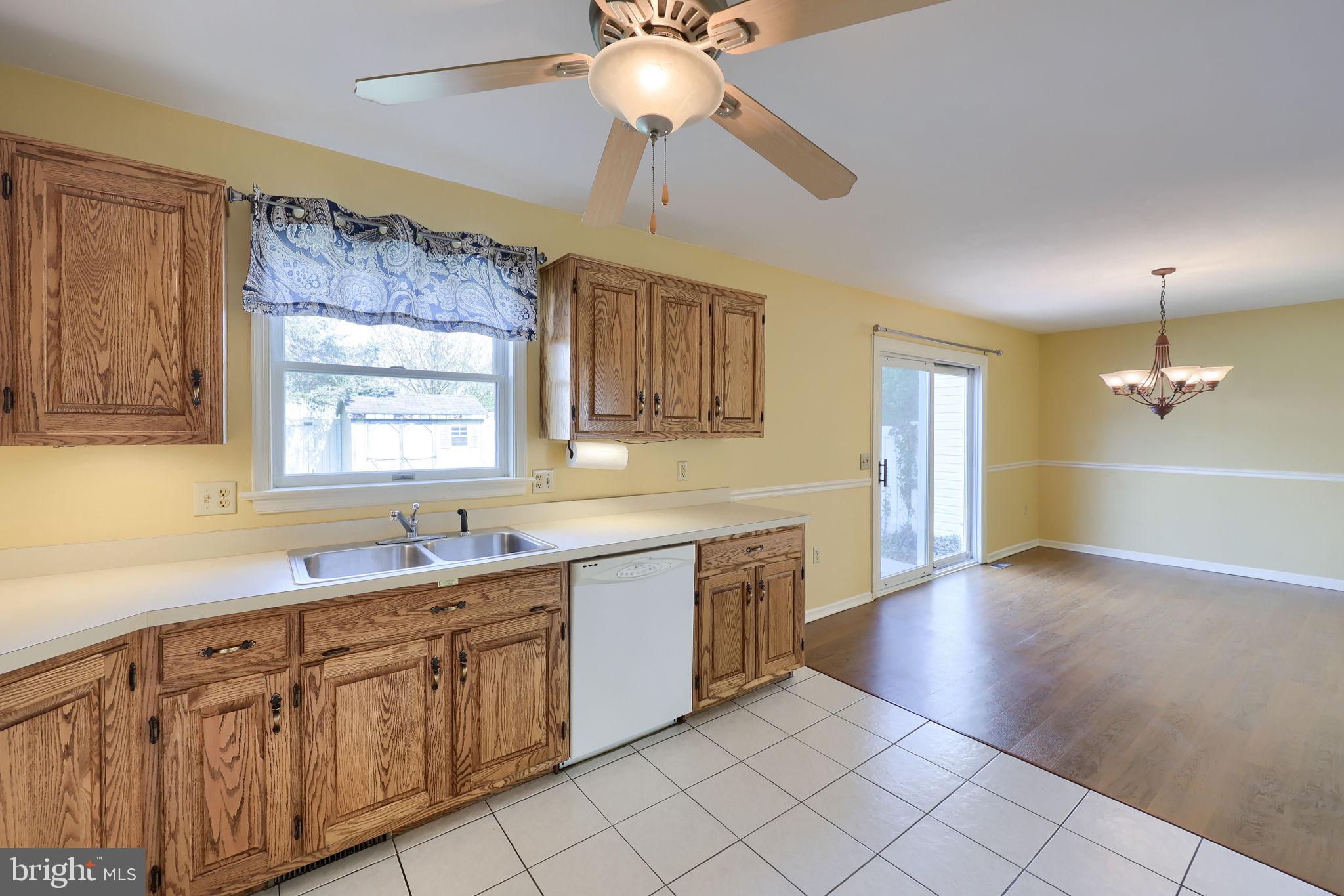 HICKORY HILLS - Residential