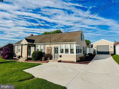 Homes For Sale - 206 N Peters Street<br/> NEW OXFORD, PA 17350