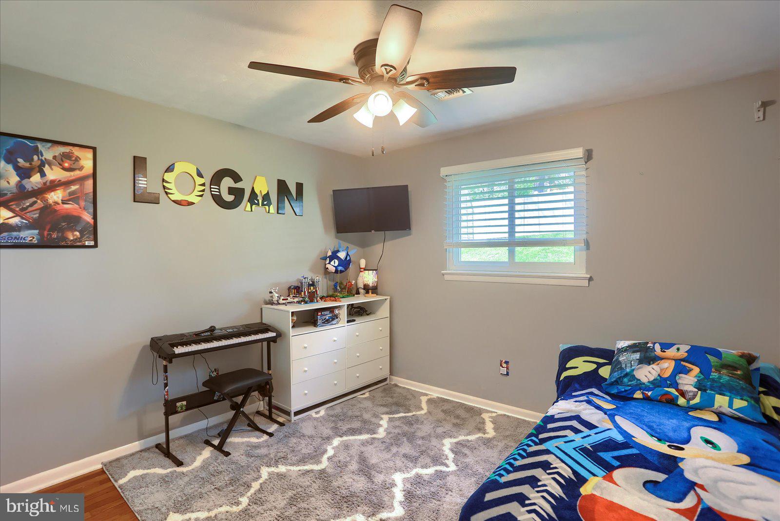 HOLLYWOOD HEIGHTS - Residential