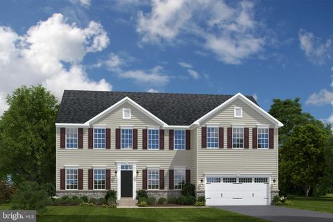 Photo of 1720 Valencia Court, MARTINSBURG, WV 25403 (MLS # WVBE2050630)