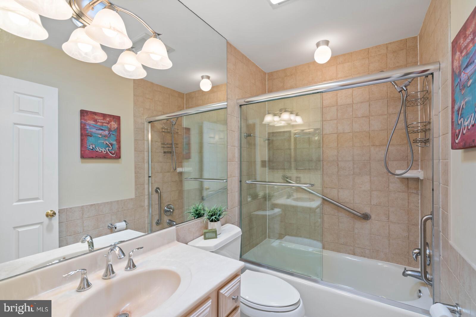 OAKTON GLEN - Residential