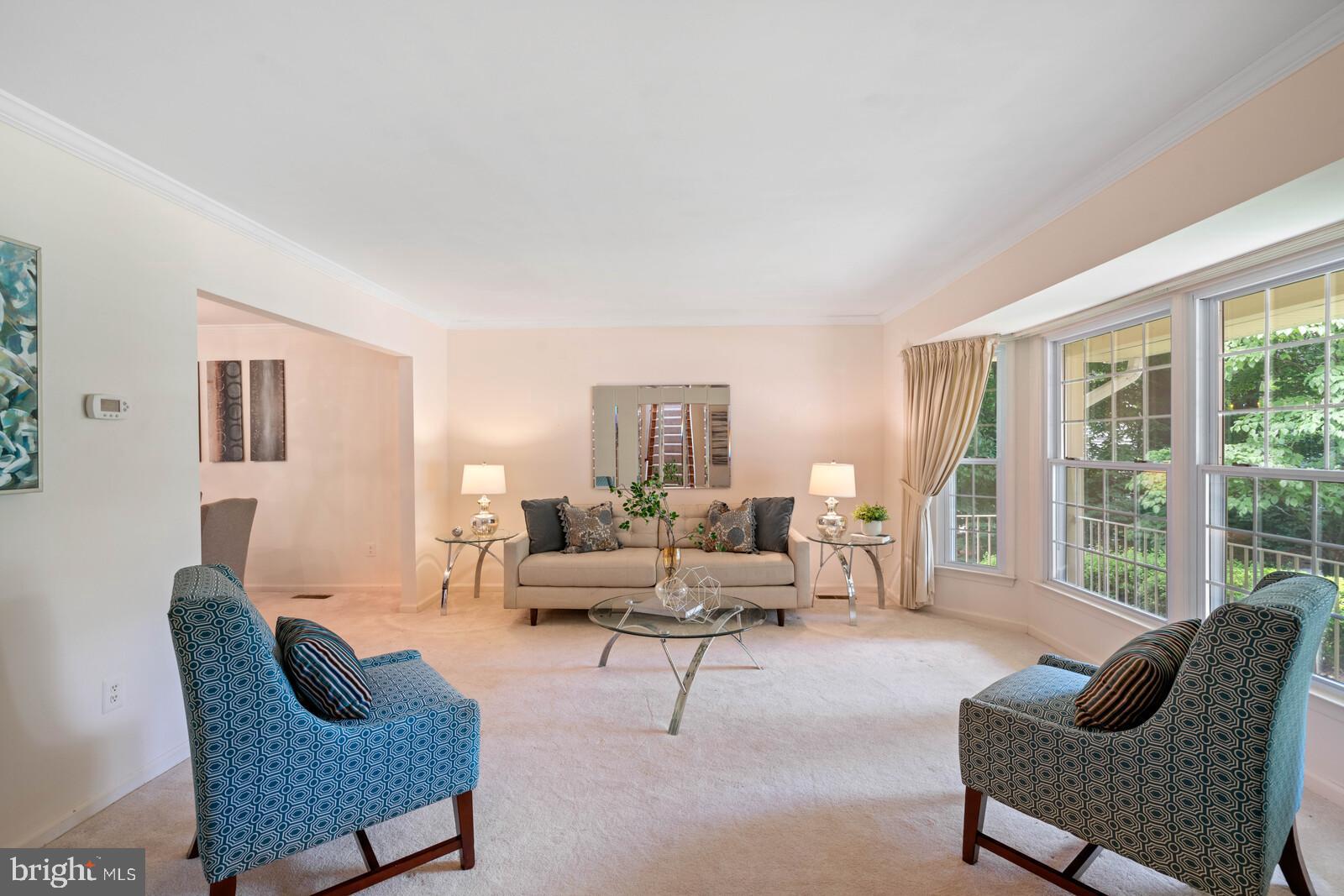 OAKTON GLEN - Residential