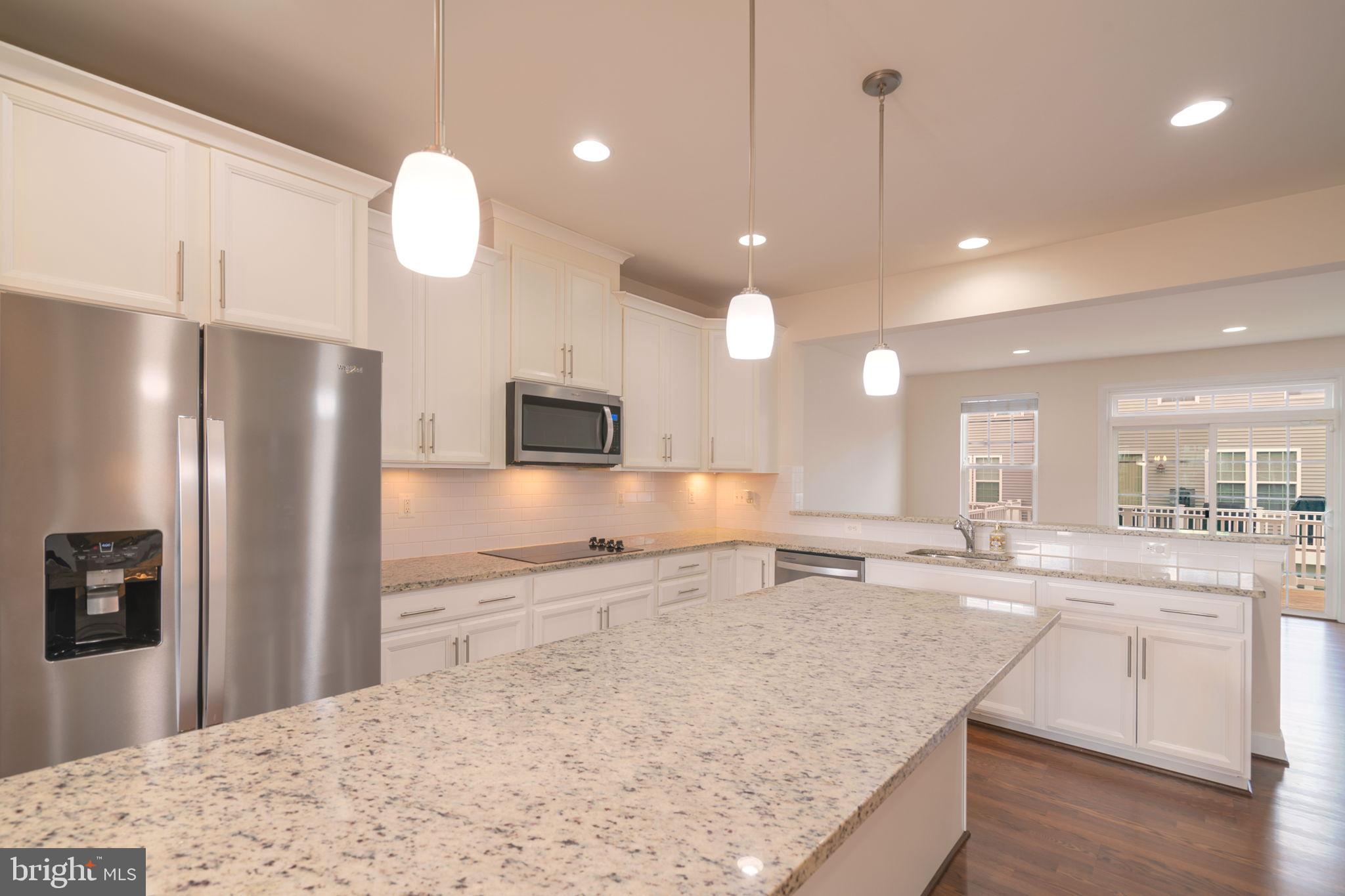 BRADLEY SQUARE - Residential