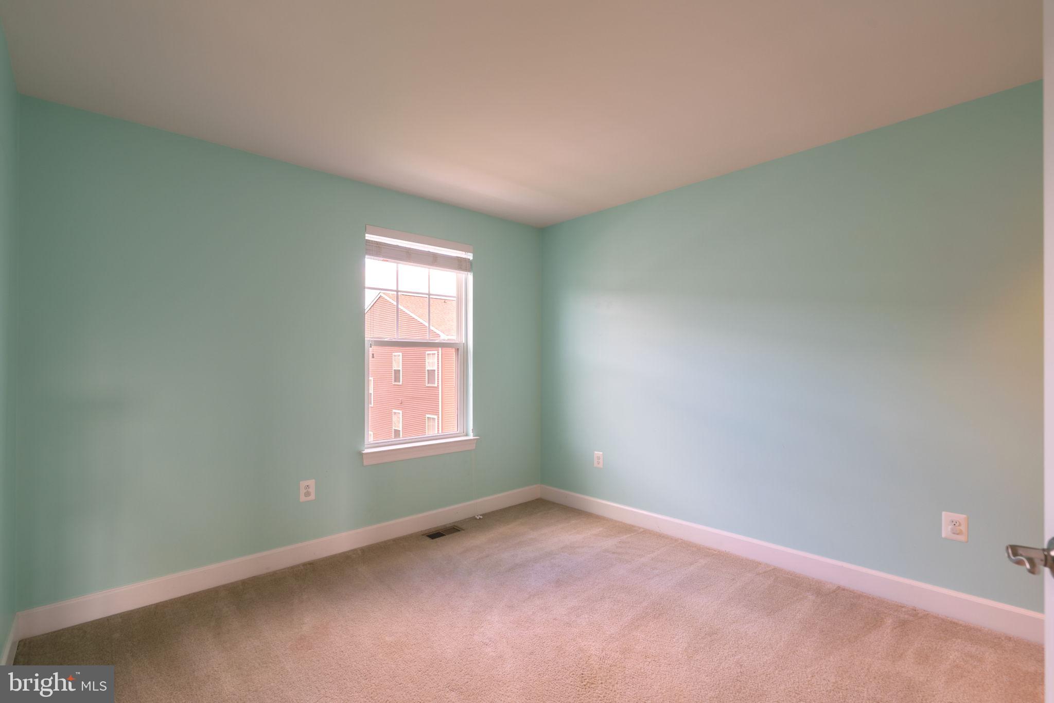 BRADLEY SQUARE - Residential