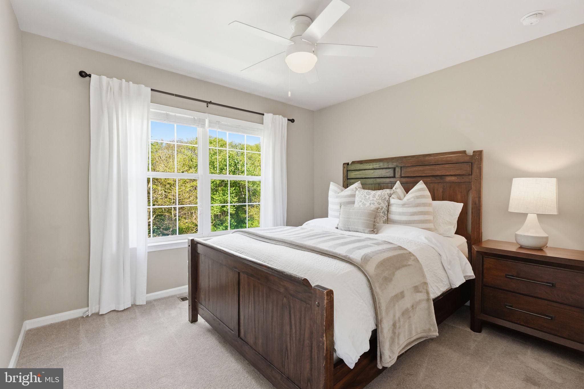 GARNET OAKS - Residential