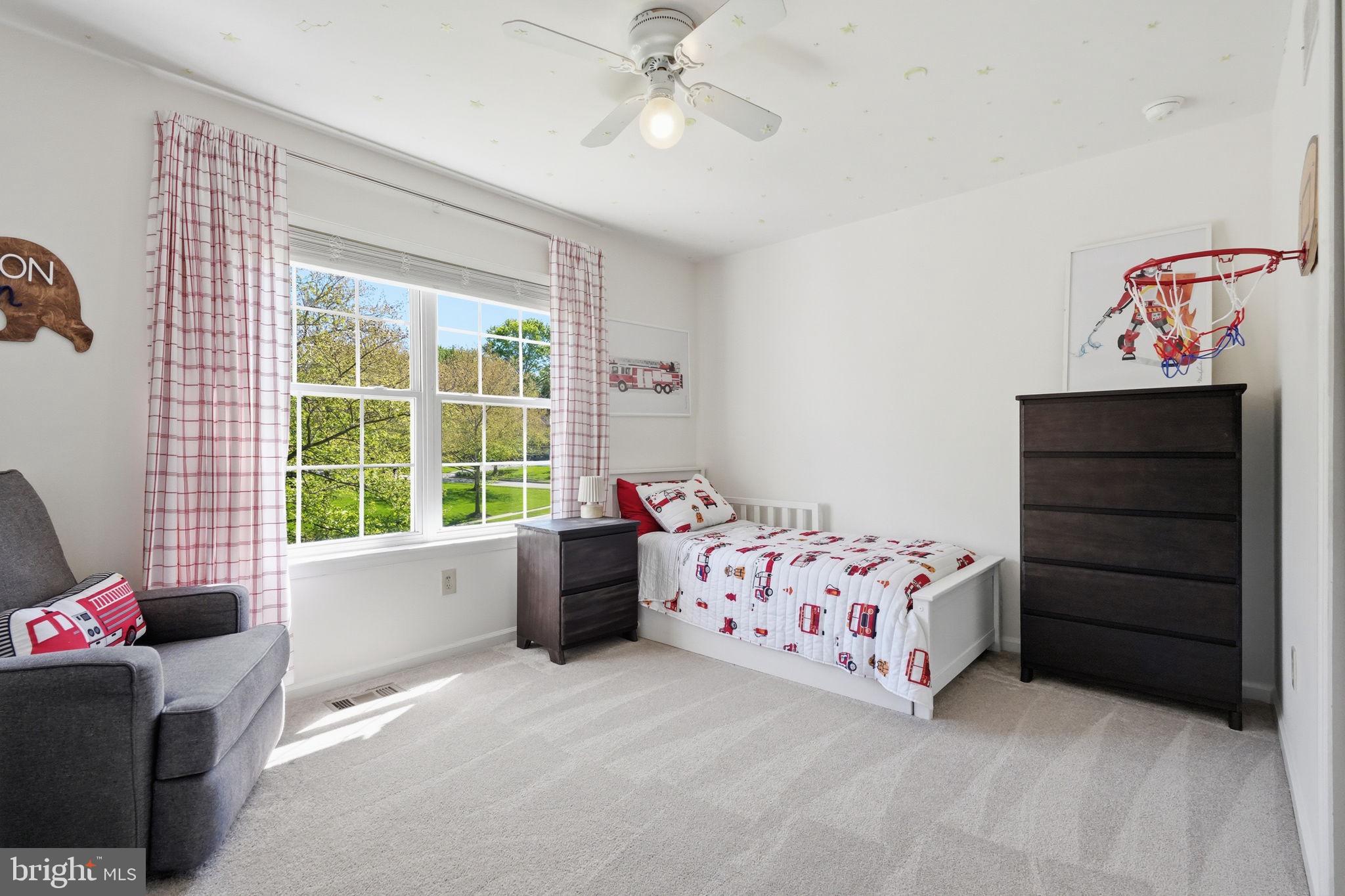 GARNET OAKS - Residential