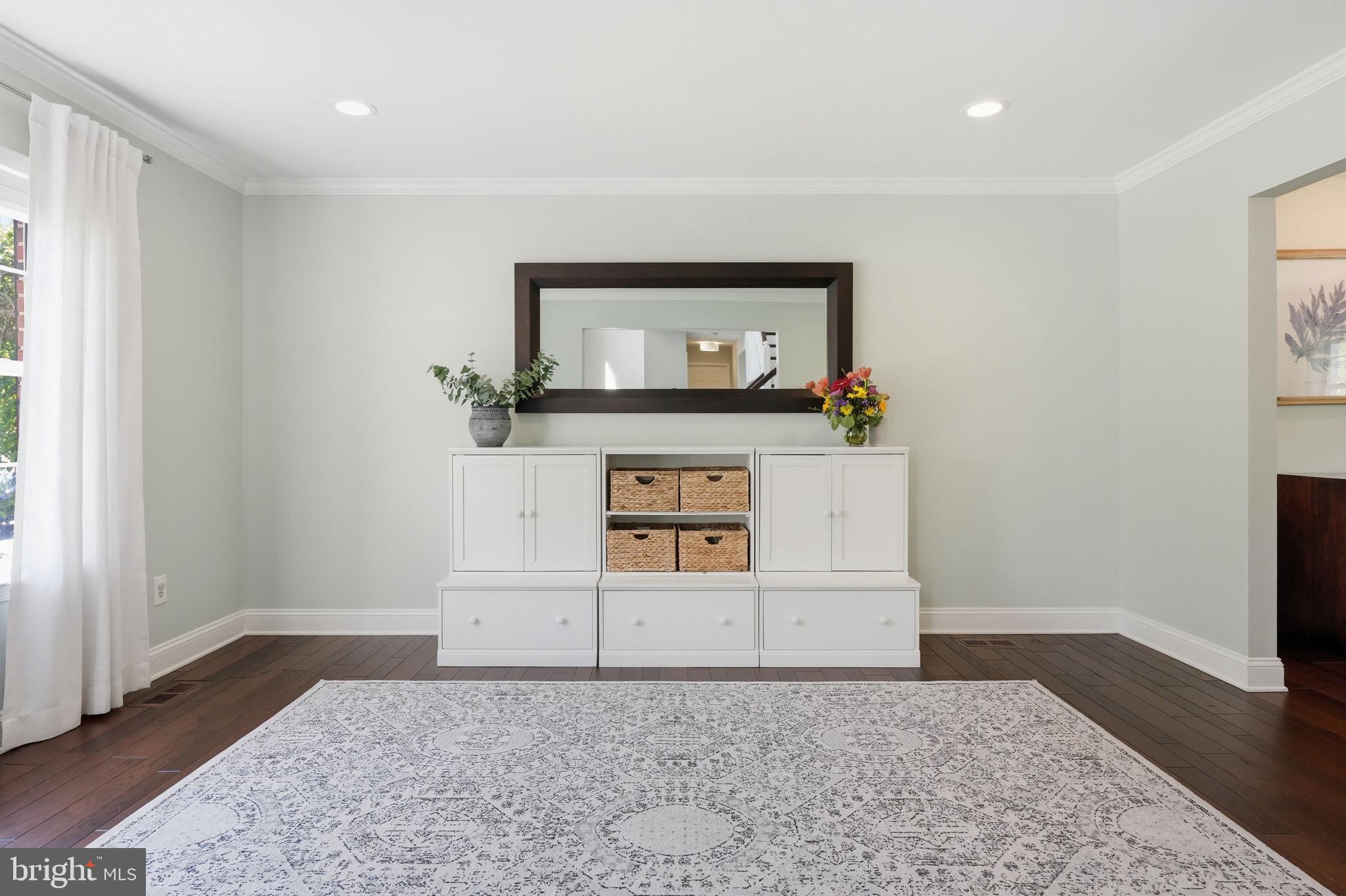 GARNET OAKS - Residential