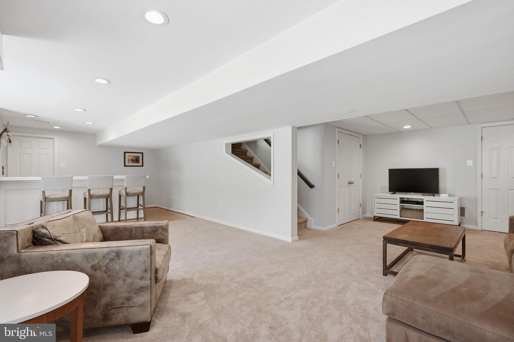GARNET OAKS - Residential