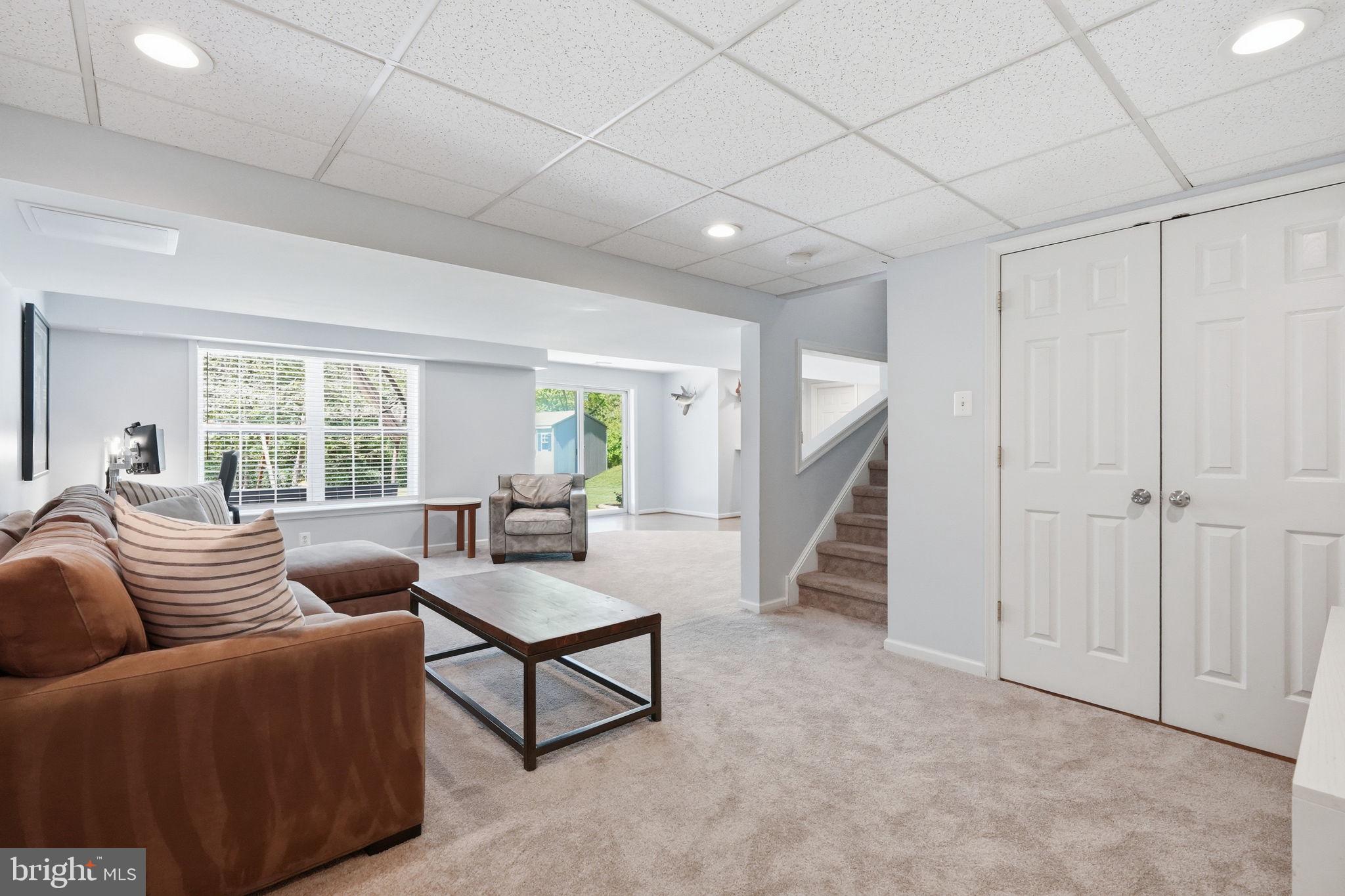 GARNET OAKS - Residential