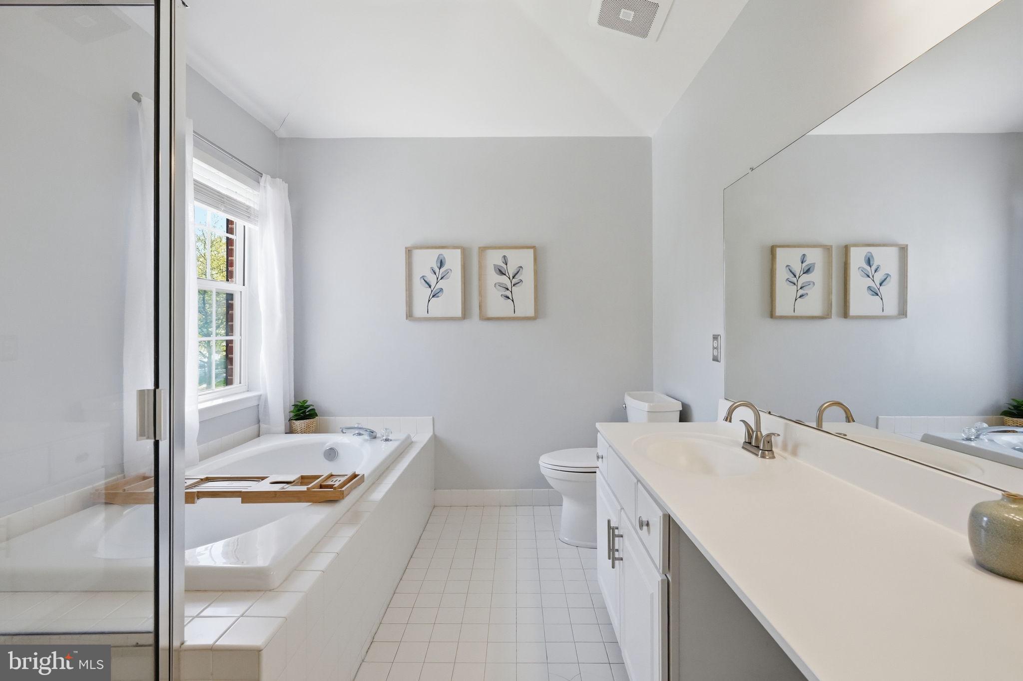 GARNET OAKS - Residential