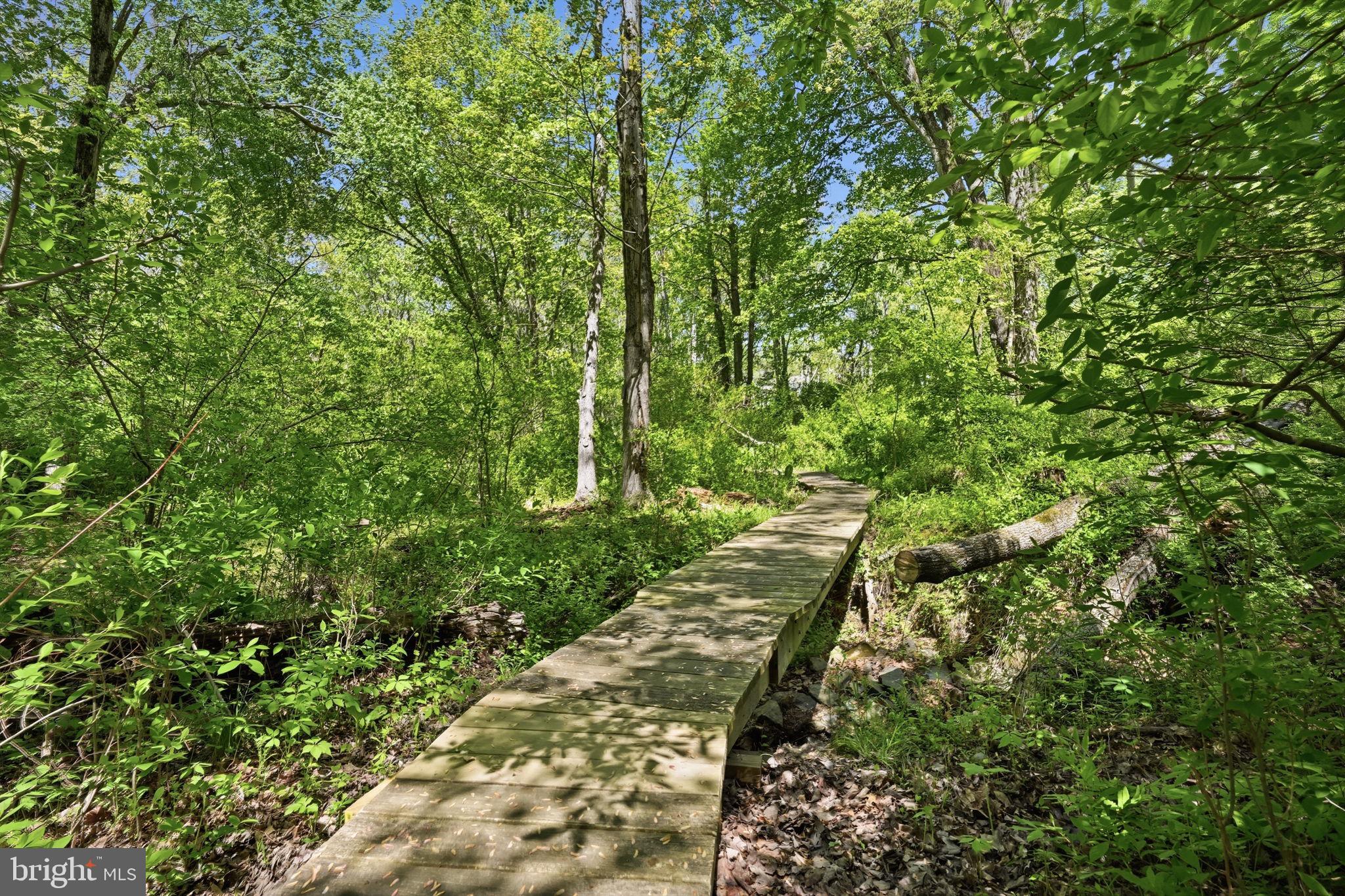 GARNET OAKS - Residential