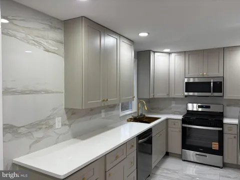 43 Linden Lane, Plainsboro, NJ MLS: NJMX2010514