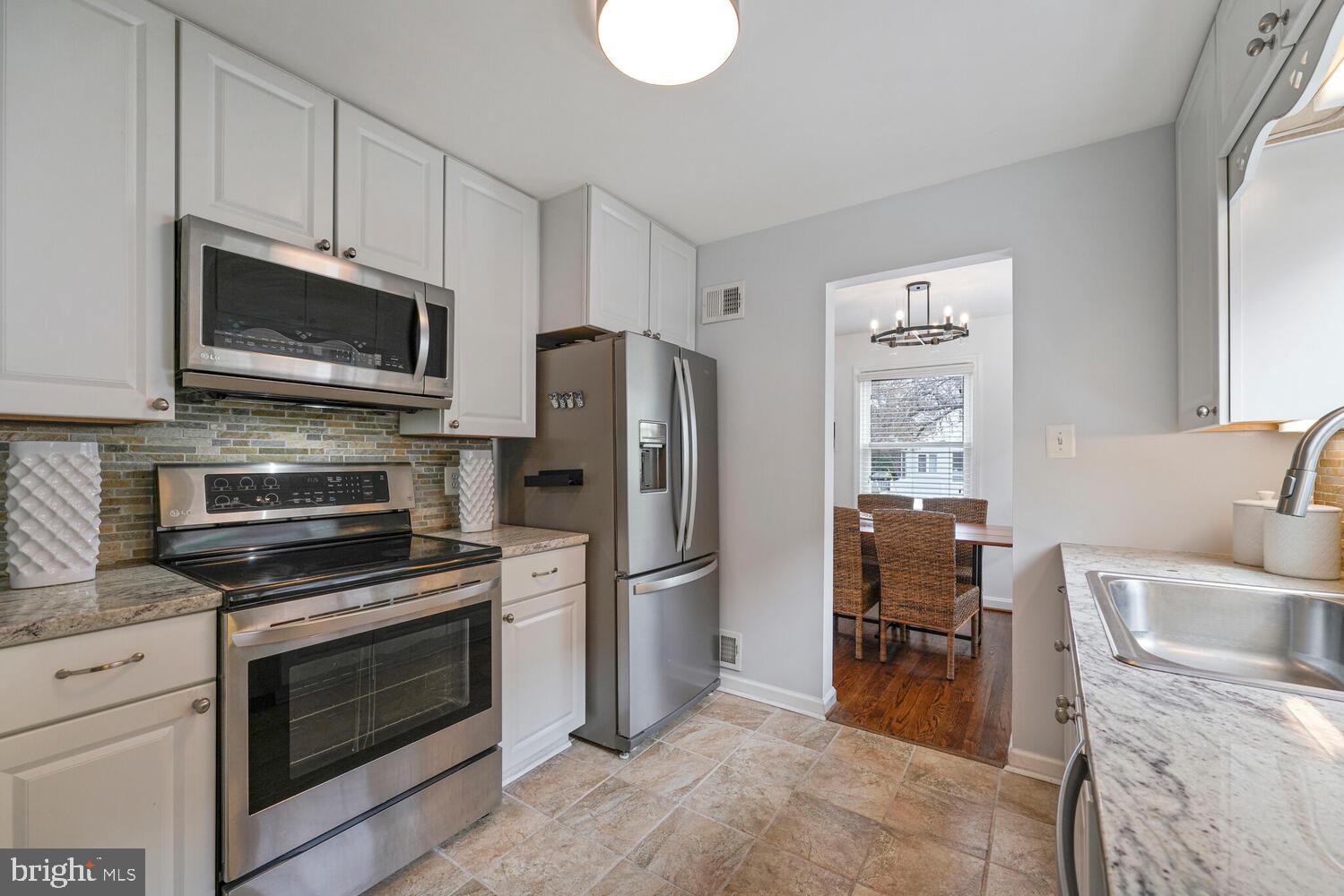 101 S LEXINGTON STREET