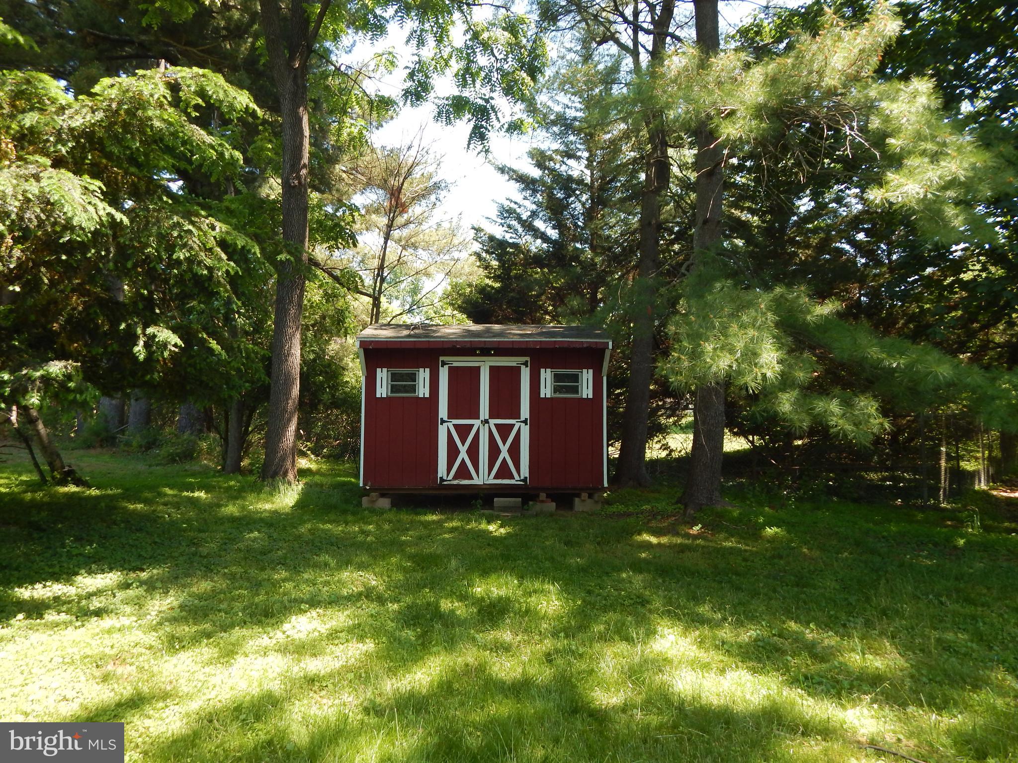 SUNNYBROOK FARMS - Residential