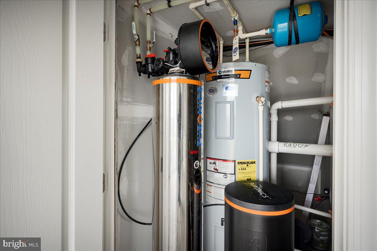 MCCAULEY CROSSING - Residential