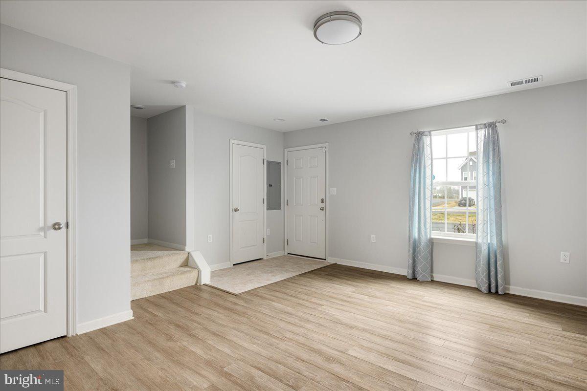 MCCAULEY CROSSING - Residential