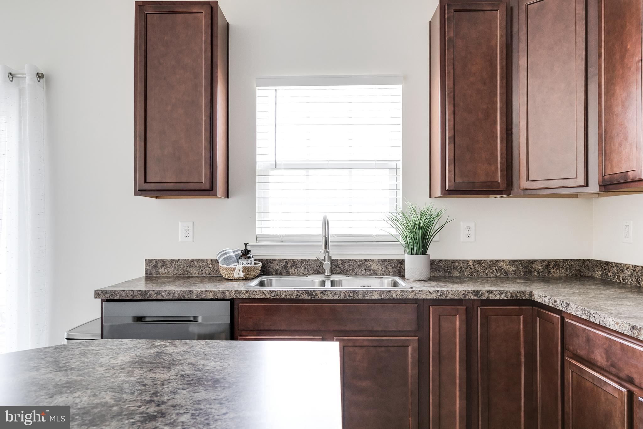 LEES PARKE - Residential