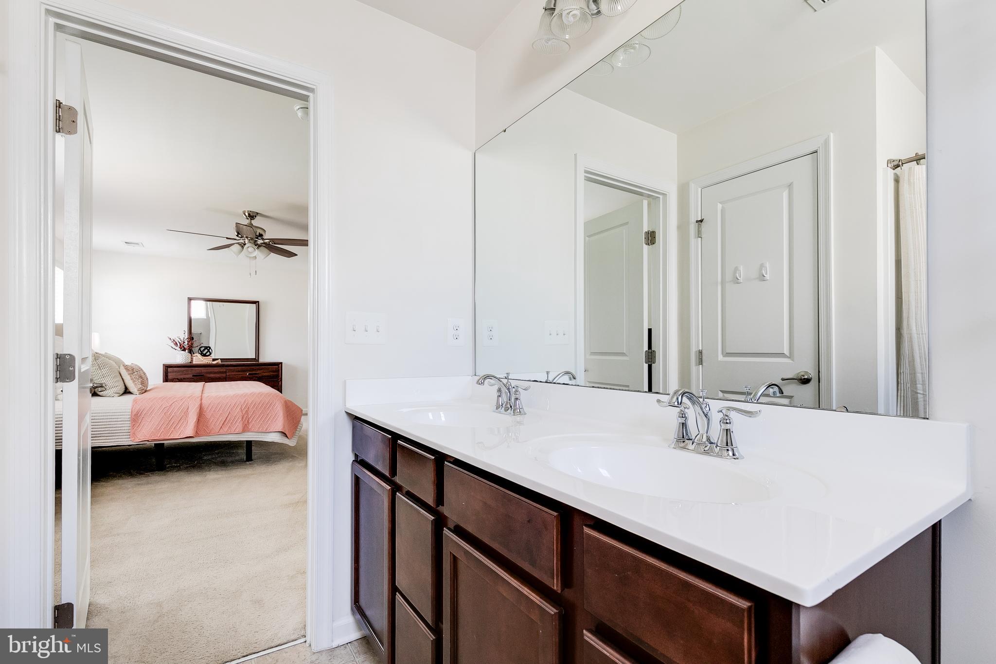 LEES PARKE - Residential